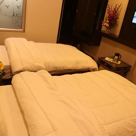 Hotel Marwar Excellency Mahāmandir Dış mekan fotoğraf
