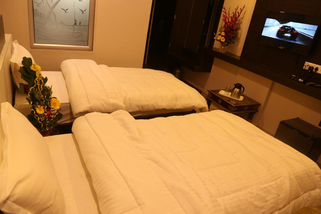 Hotel Marwar Excellency Mahāmandir Dış mekan fotoğraf